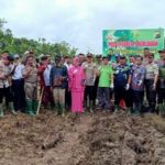 TNI-Polri Bersama Pemda Kabupaten Keerom Tanam 1.500 Pohon Berbagai Jenis